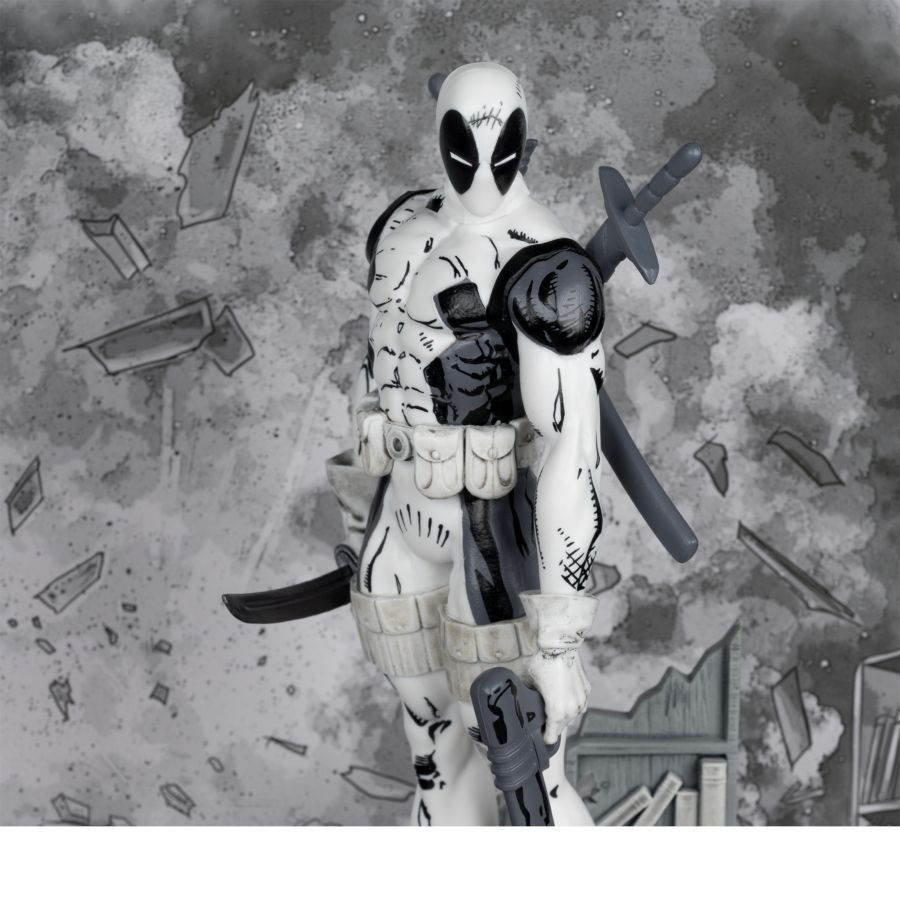 Thumbnail: Marvel Comics - Deadpool (The New Mutants #98) Gold Label 1:10 Scale Figure
