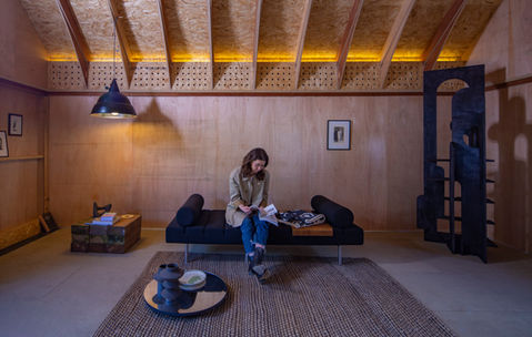 BARN_Interior_002 (1).jpg