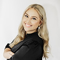 Abbie-Leasing Director.JPG
