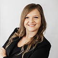 Lea-Leasing Agent.JPG