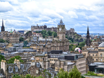 45 стипендій аспірантам університету University of Edinburgh