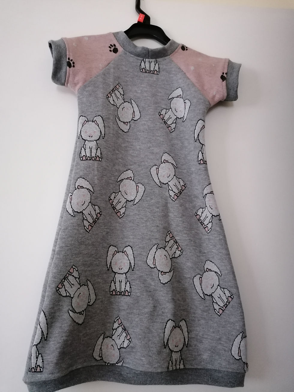 Robe pour enfant   20 Euros