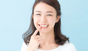 笑顔の女性