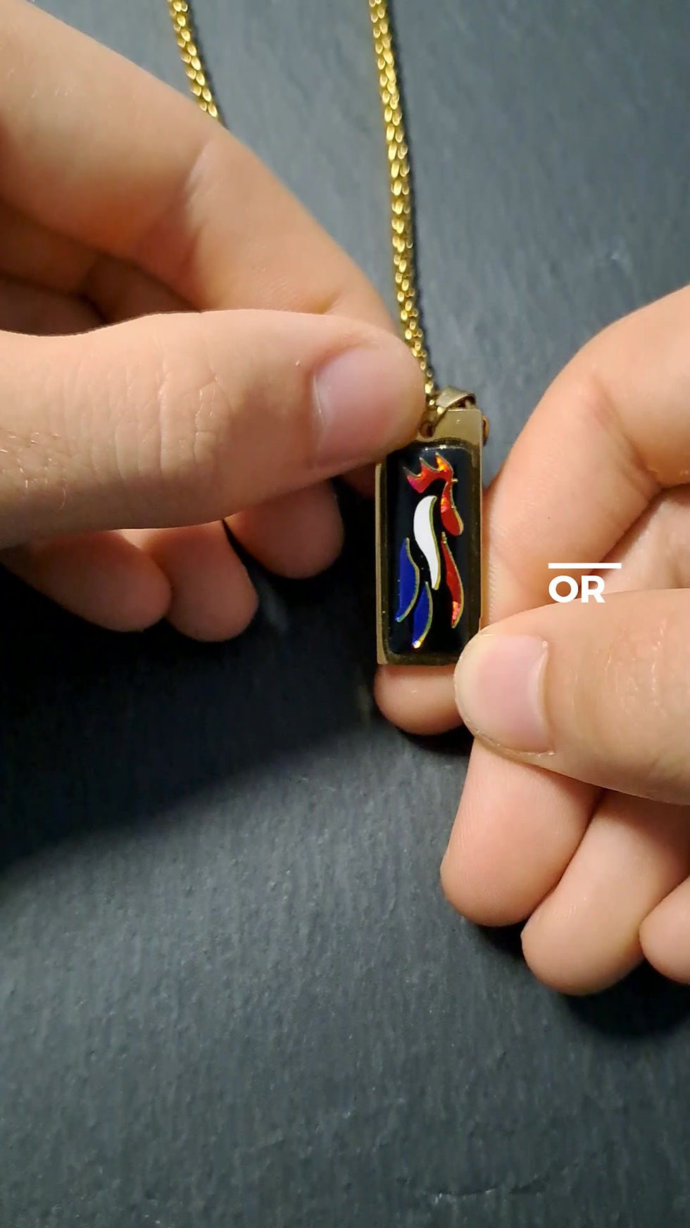 Miniature : Vidéo de présentation de la collection ICONIK OR pour collier interchangeable AIMANTIK