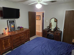 5 - Master Bedroom 2.jpeg