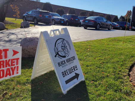 Black Horizon Brewing is like a hidden gem and if it wasn't for this A-Frame sign at the front of the parking lot, some patrons might not find the brewery. Paired with one of the Streetz Alliance signs, patrons shouldn't have any problems finding the event this Saturday!