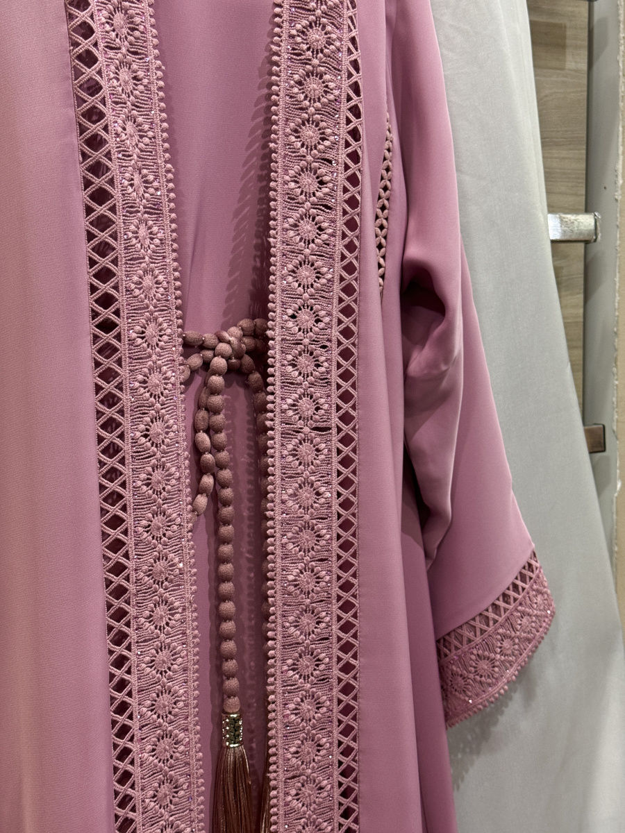 Thumbnail: Premium 2 Layer Abaya in Pink Lace