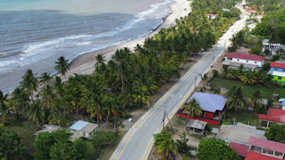 Cuatro comunidades garífunas de Puerto Cortés reciben beneficio con la habilitación de millonario proyecto de pavimentación impulsado por la alcaldesa Martell