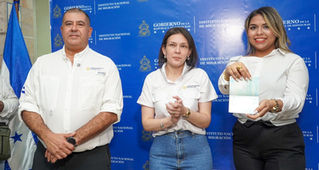 Habilitan emisión de pasaportes en tres aeropuertos de Honduras para agilizar trámites migratorios