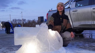 Alumnos de la Escuela Municipal de Arte de Cantarranas participan en la XIV edición del Festival de Esculturas en Hielo,  en el municipio de Tolhuin, Argentina