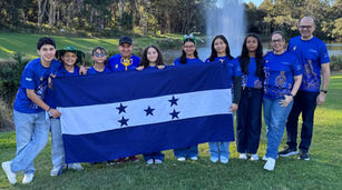 Estudiantes del equipo Hawks Mechanics, de Sunshine School, logran dos reconocimientos internacionales en robótica educativa