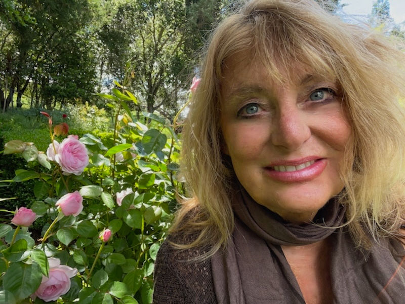 https://www.voiceamerica.com/episode/150334/emotional-intelligence-plant-poetry-splash-into-summer