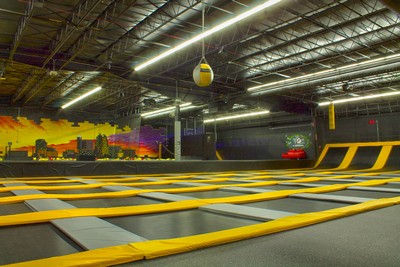 Defy Gravity : A astonishing image capturing a gorgeous scenery. The hues are just vibrant and mix ideally. The layout looks wonderful, and its particulars are very sharp.