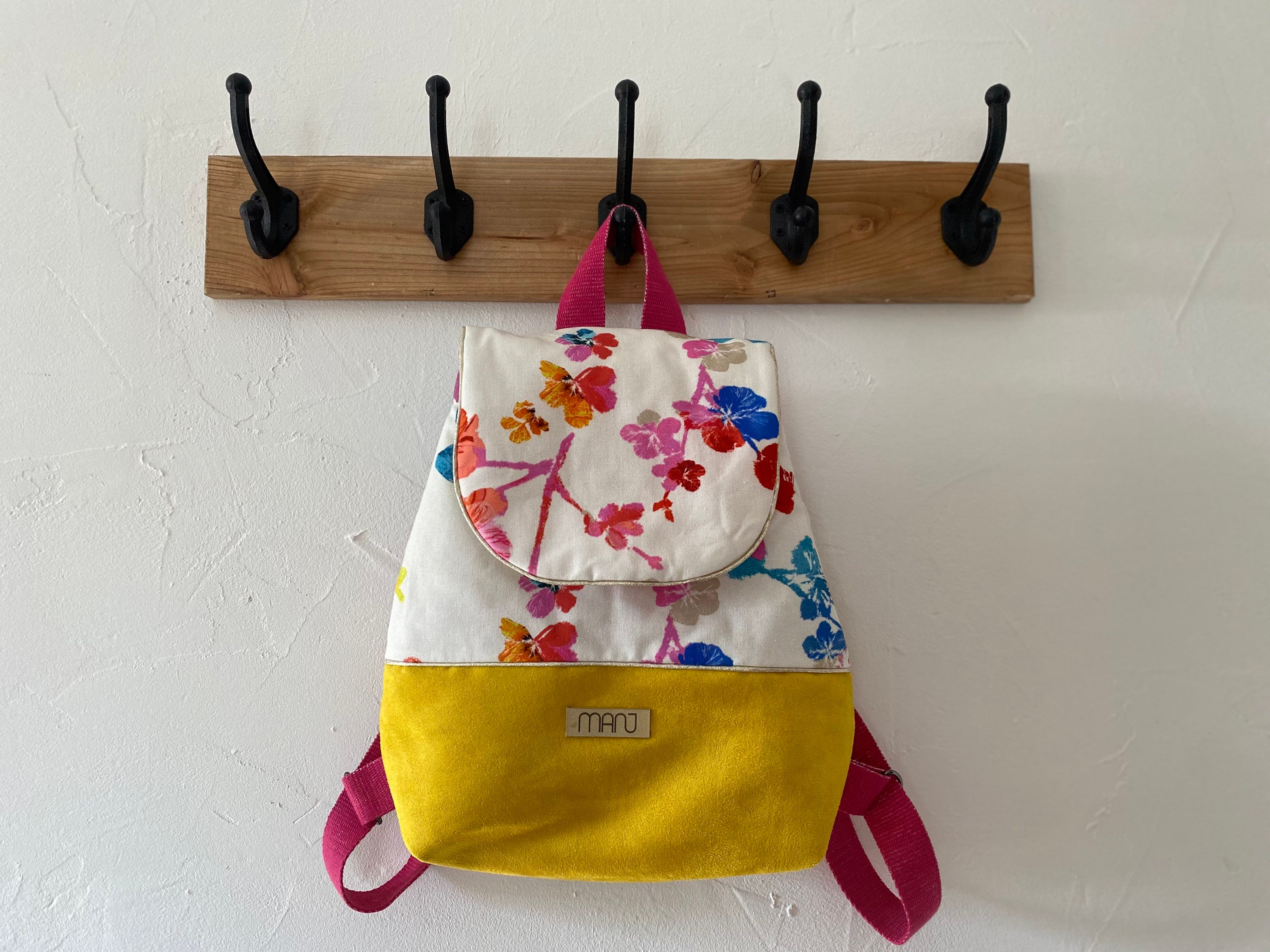 Sac à dos maternelle motif fleurs multicolores