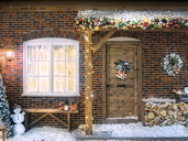 Christmas Decorations & Landscaping