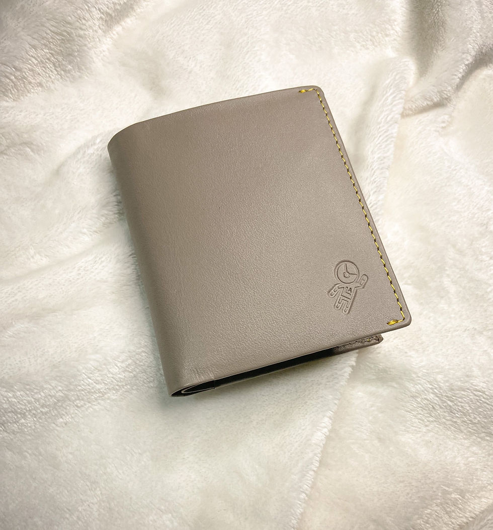 Thumbnail: little astronaut premium slimg bifold