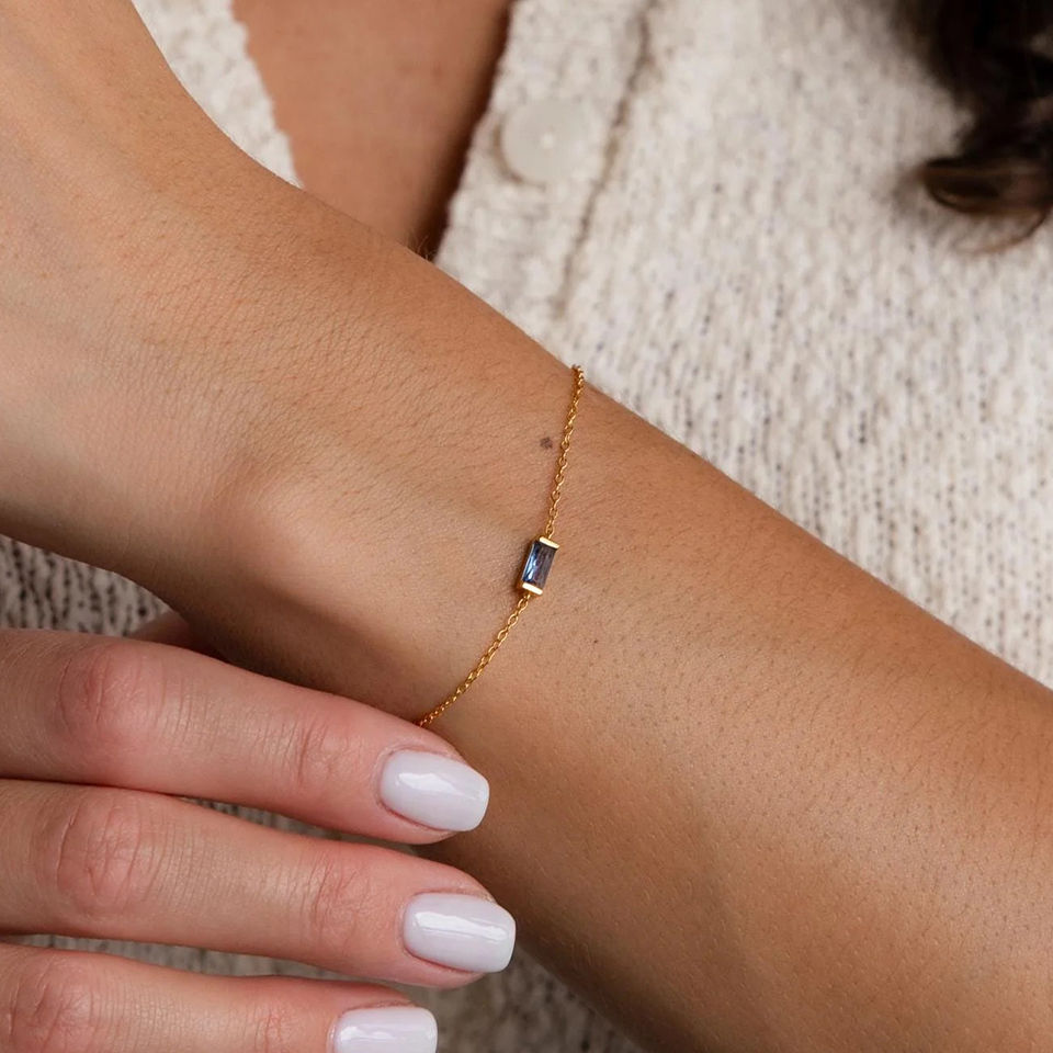 eManco Personalized Minimalist Birthstone Bracelet Stainless Steel PVD Gold Colo