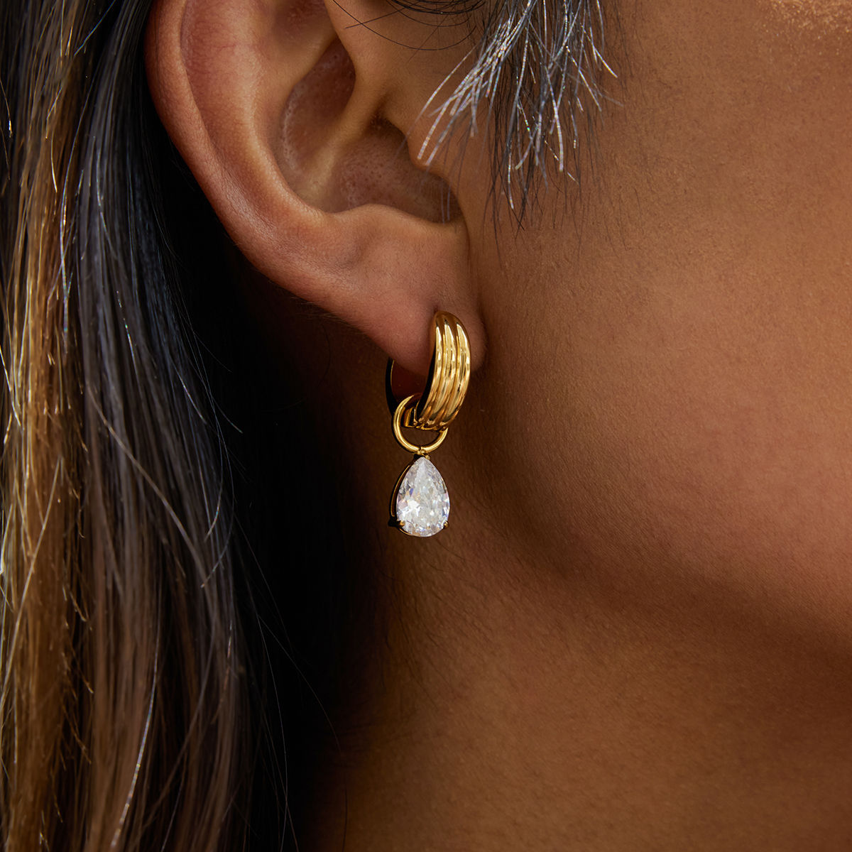 Inlay Droplet Shaped Crystal 18K Gold Color PlatedEarring