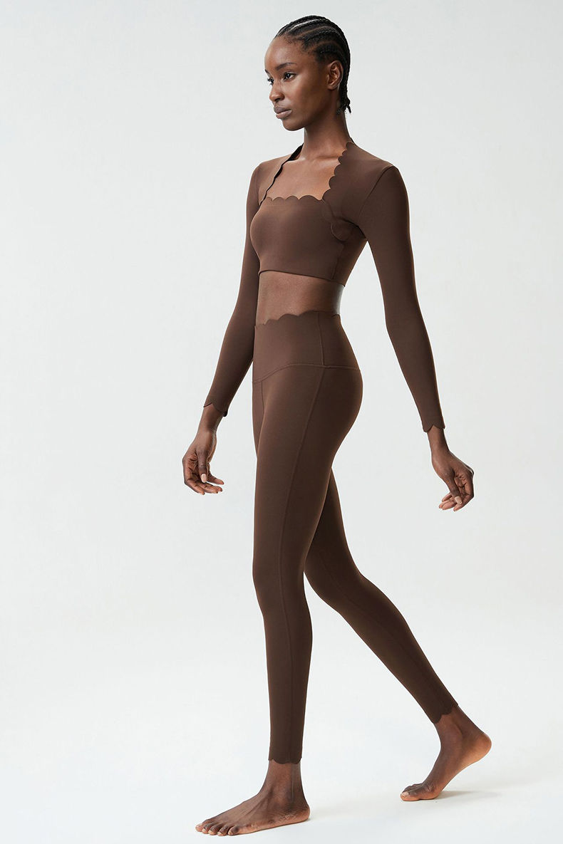 Scalloped Edged Two Pieces Fitness Set