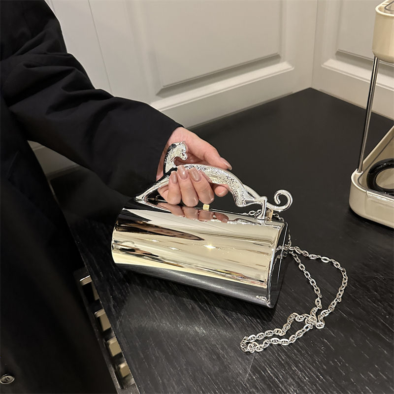 Animals Leopard Metal Handle Evening Clutch Bag