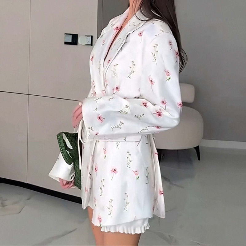 office-lady-printed-blazer