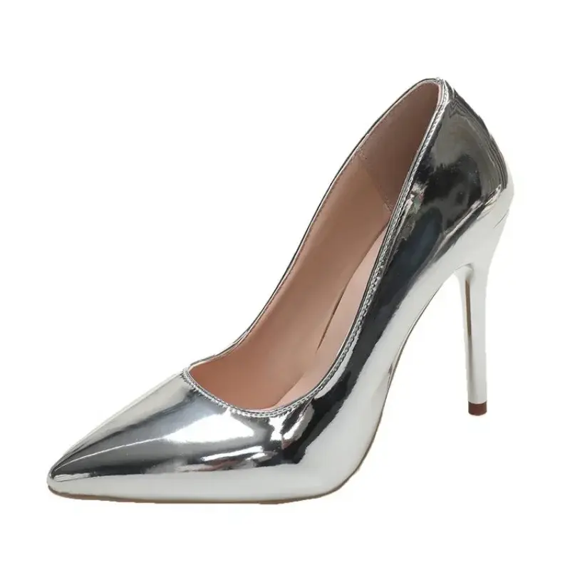 Metallische High Heels in Silber oder Gold
