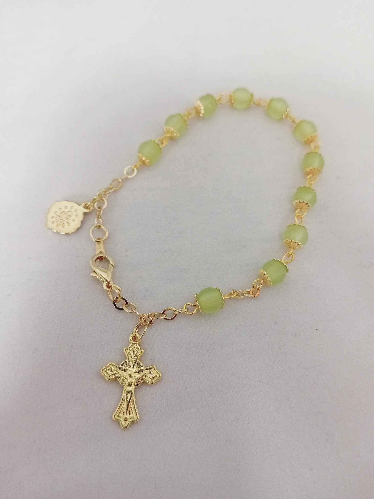 Single Decade Rosary Bracelet - Pale Green
