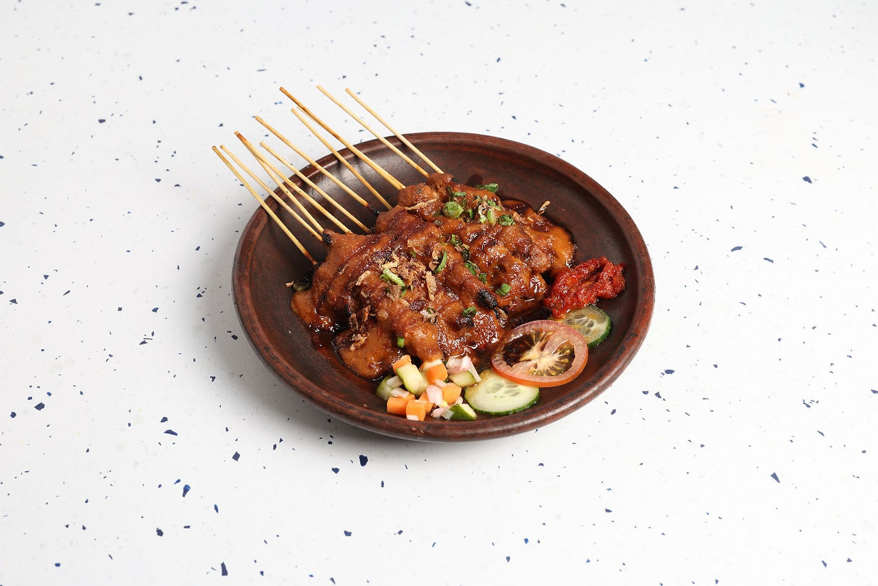 Chicken Satay with Peanut Sause made in Bali Satay House