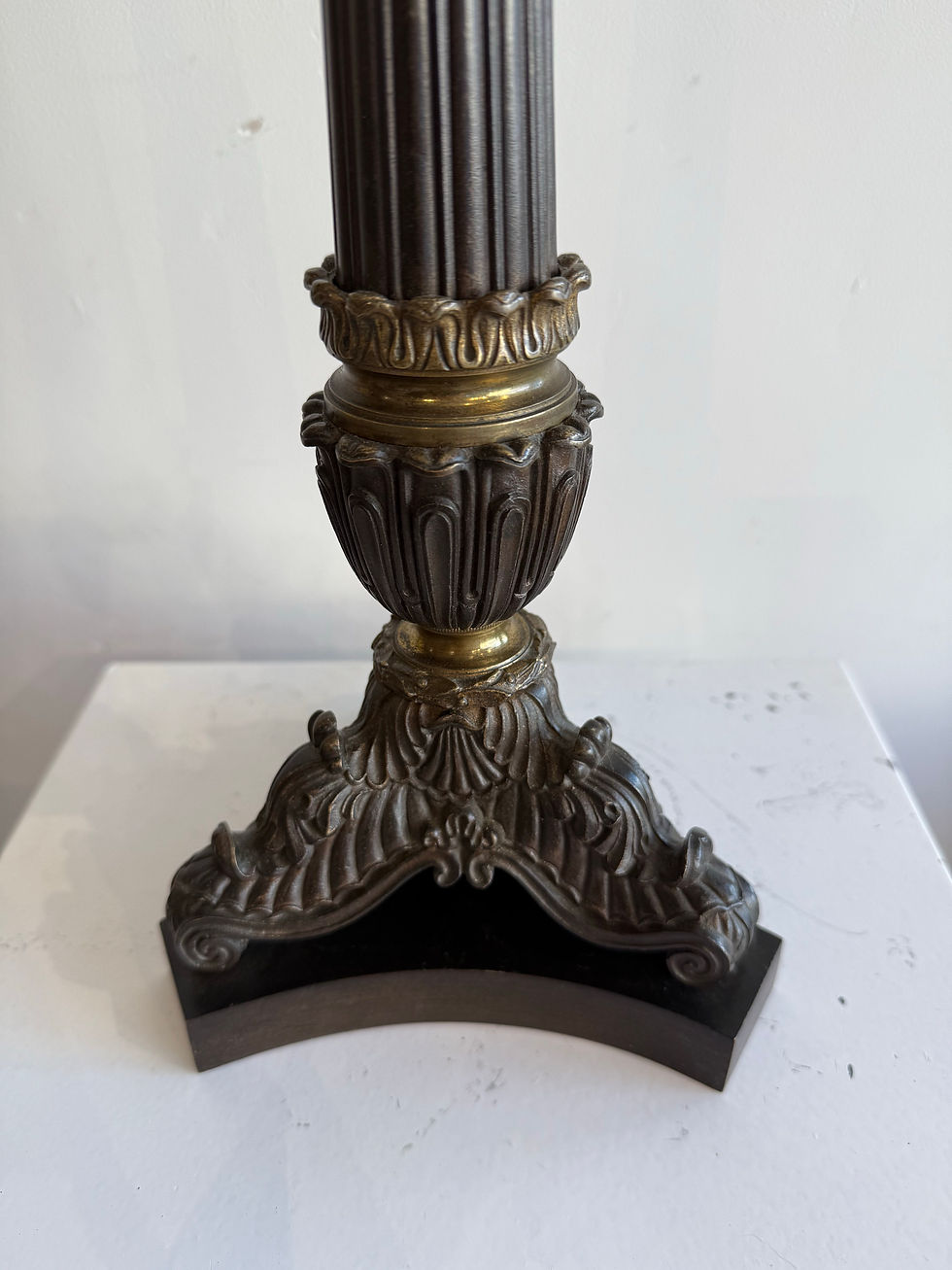 Thumbnail: Pair of antique bronze lamps