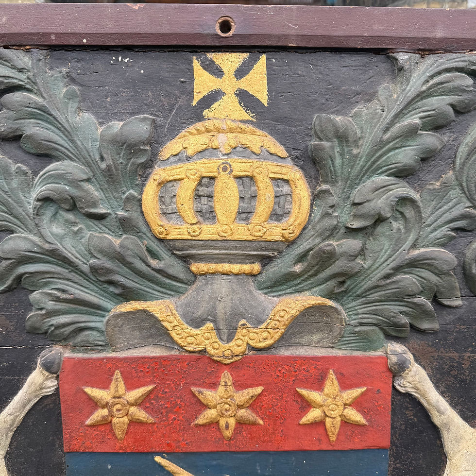 Thumbnail: Carved coat of arms depicting unicorns
