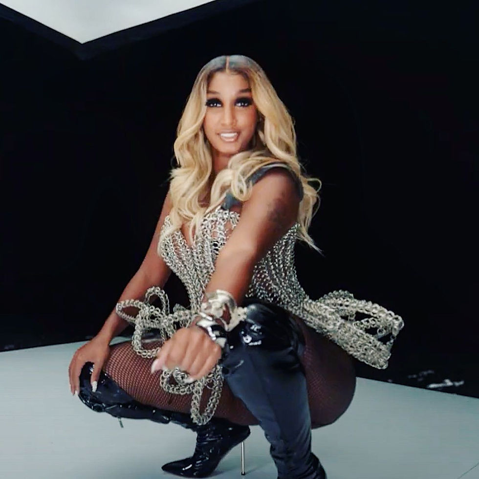 Thumbnail: CHANDELIER. Corset stitching