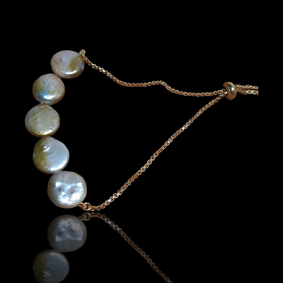 Thumbnail: Ethereal Glow Natural Pearl Bracelet