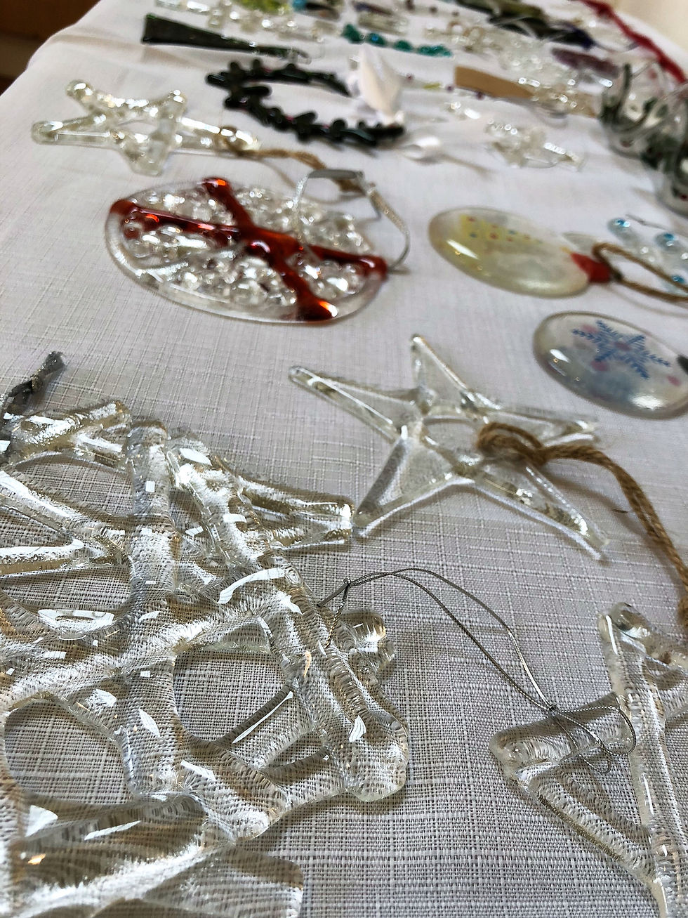 Thumbnail: Fused Glass Christmas Wreath & Decorations