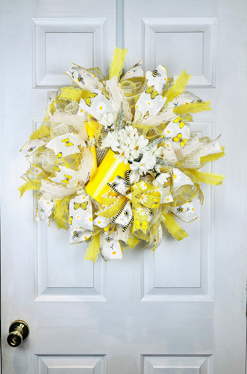Thumbnail: Bees and butterflies daisy watering can garden wreath 