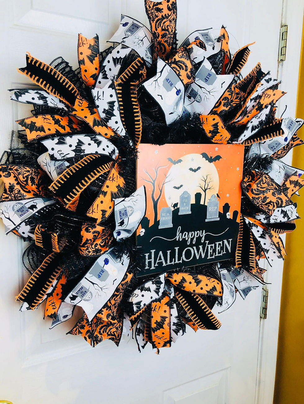Thumbnail: Halloween spooky wreath 