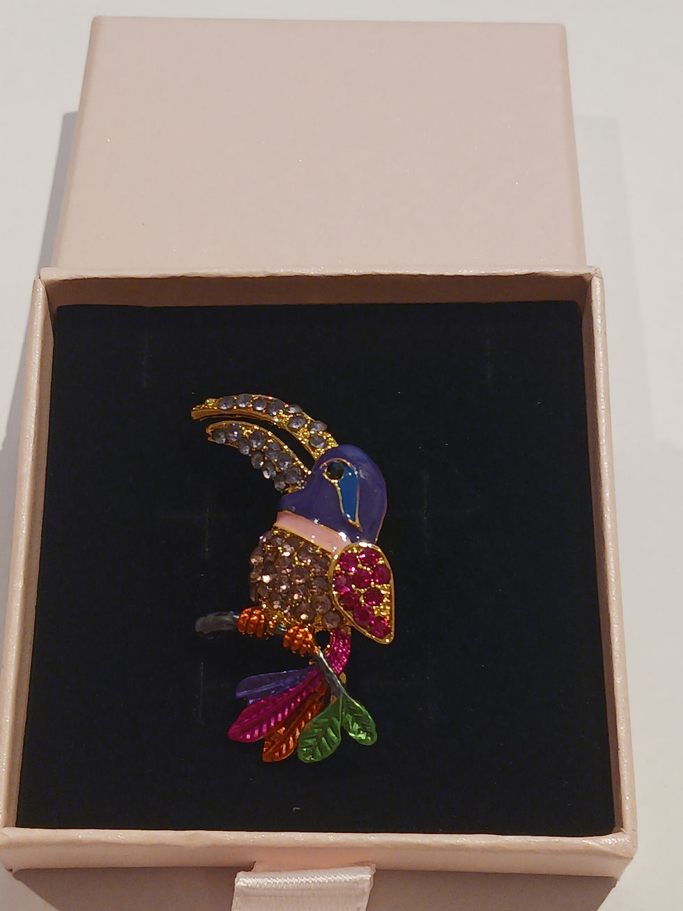 Thumbnail: Toucan Bird Bling Brooch