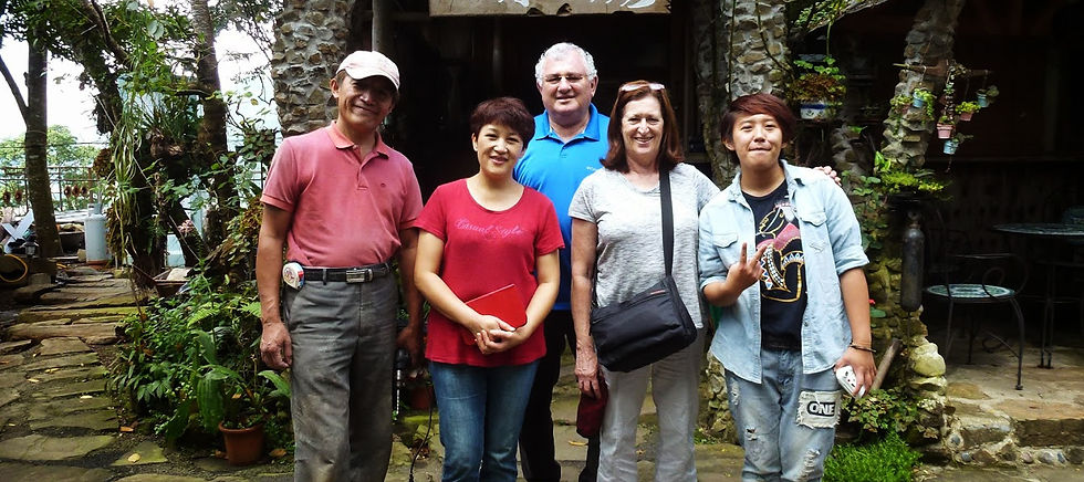 Customized Taiwan tours for Seniors make friends in Alishan