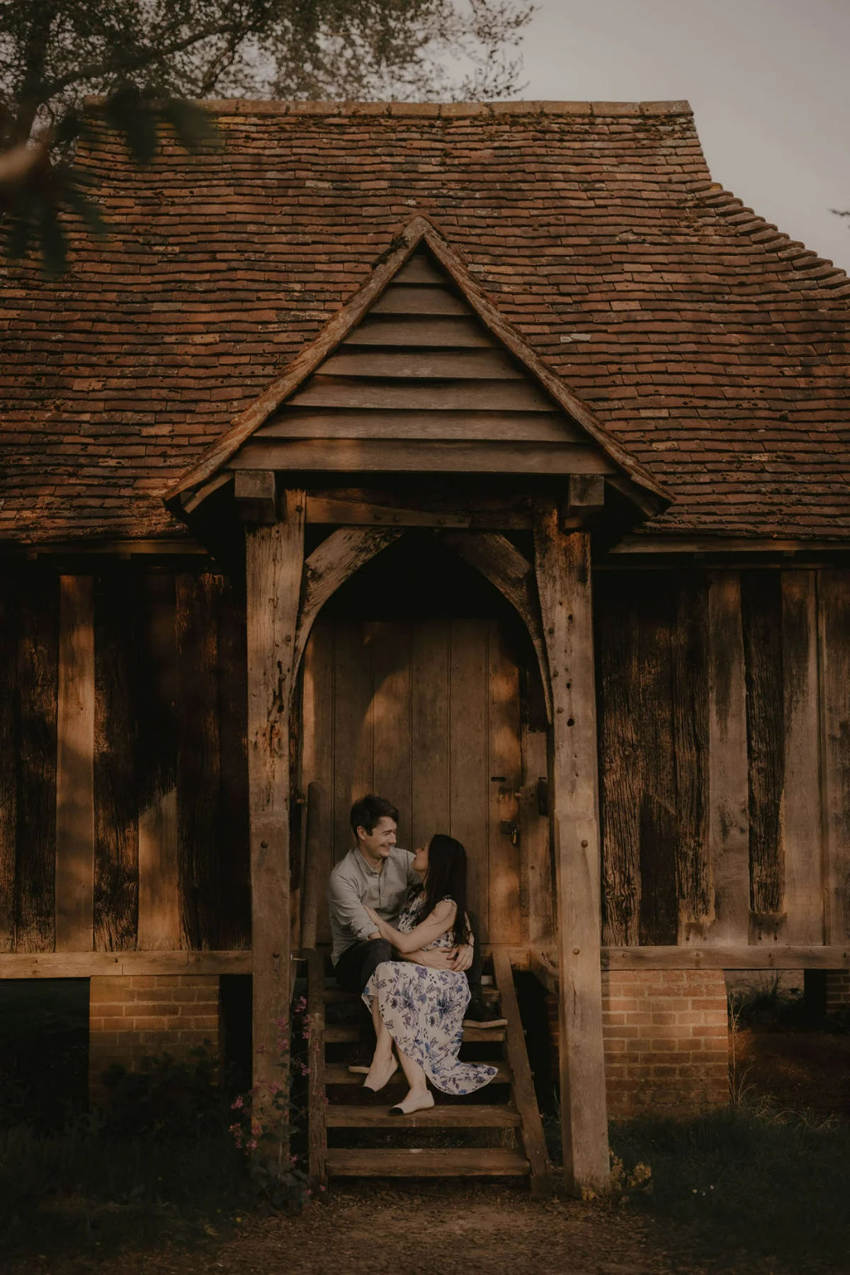 A warm woodland pre-wedding photo shoot by Suffolk wedding photographer Mikaela Jade.