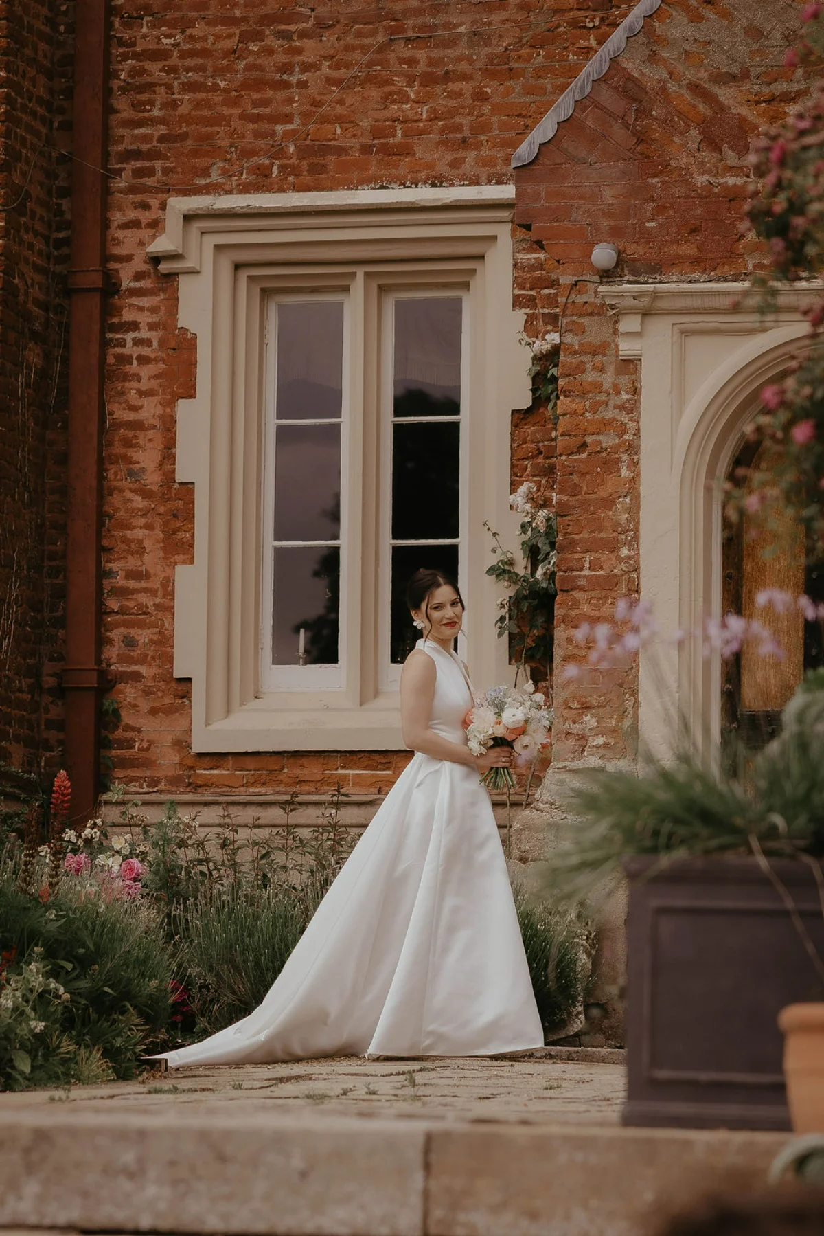 An ethereal, fairytale wedding photographer by Suffolk wedding photographer Mikaela Jade.