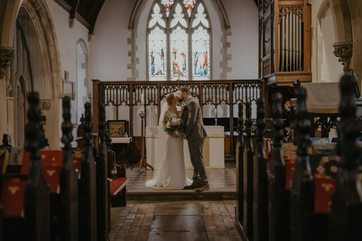 Suffolk wedding photography by Mikaela Jade.