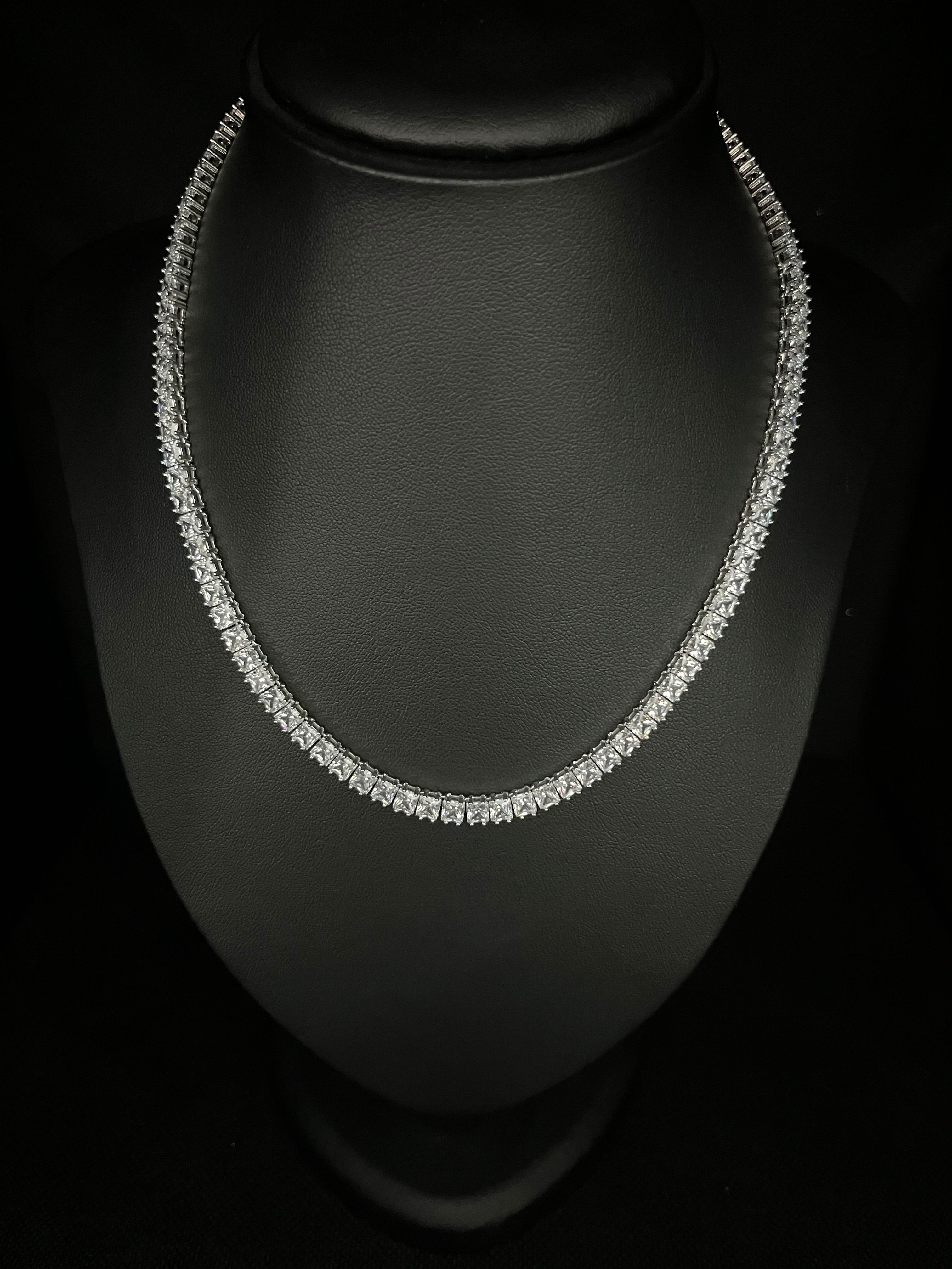 PRINCESS CUT NECKLACE