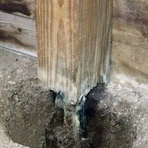 Concrete & Wood Posts: Why this combination doesn't work in Florida's Climate