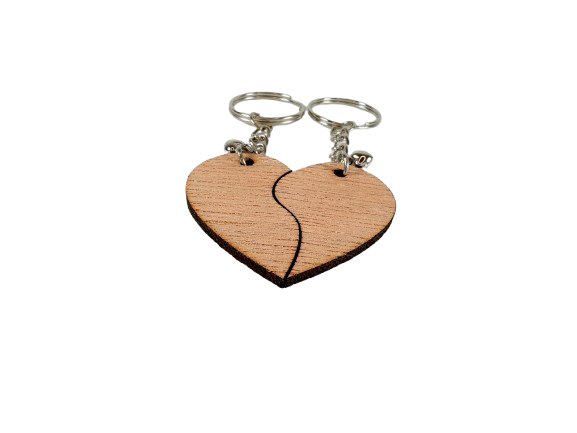 Miniature : Lot de deux porte clés en bois personnalisables coeur en deux parties