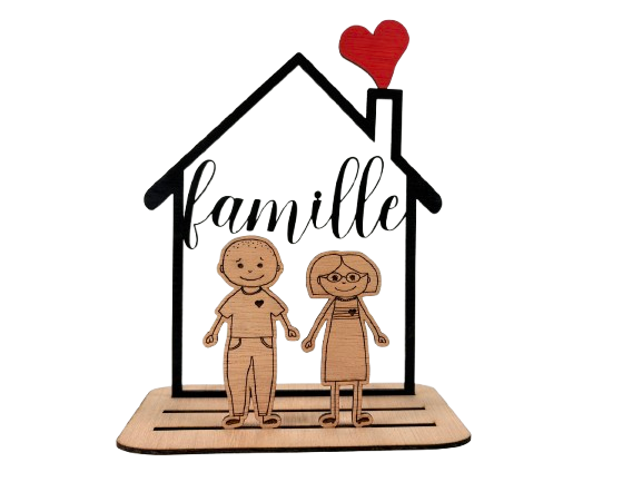 Miniature : Maison en bois avec personnages personnalisés en bois décoration personnalisée évolutive