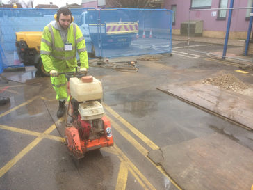 William Harvey Hospital, Ashford, Installation of 4 electric ducts under access road.
