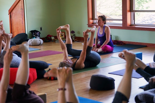 Gorge-Yoga-Retreat-24.jpg