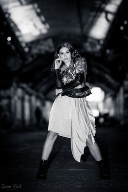 PHOTOGRAPHY BY SIMON RICH