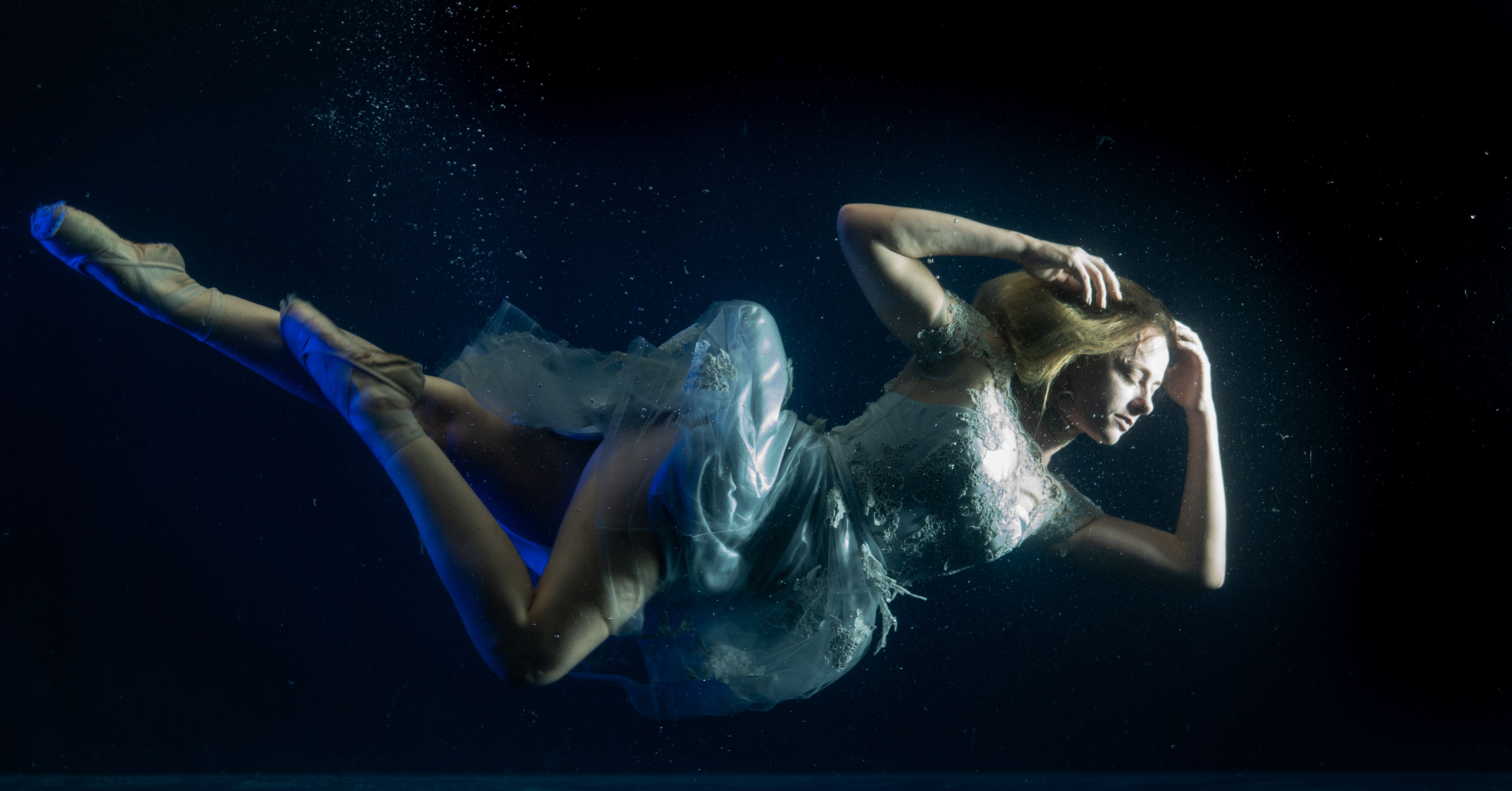 PHOTOGRAPHER DEAN FARMER