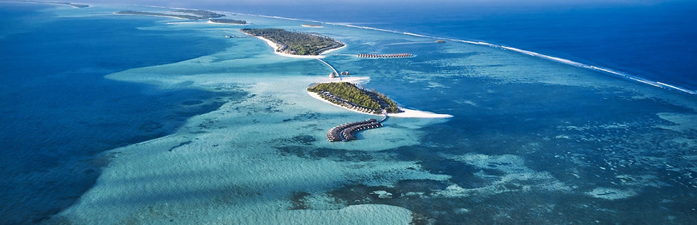 Jawakara Maldives Maldives เป็นรีสอร์ทที่เหมาะสำหรับครอบครัว มีแพ็กเกจให้เลือก Half Board (HB), Full Board (FB) และ Premium All Inclusive รีสอร์ทตั้งอยู่ใน Lhaviyani Atoll ใช้เวลาเดินทางประมาณ 45 นาทีโดย by Seaplane เหมาะสำหรับ ครอบครัวที่เดินทางพร้อมเด็ก คู่รัก และนักเดินทางทุกช่วงวัย ราคาขึ้นอยู่กับช่วงเวลา ประเภทห้องพัก และโปรโมชั่นในแต่ละเดือน สามารถสอบถามราคาล่าสุดและข้อเสนอพิเศษได้จากทีม Maldives Experts
