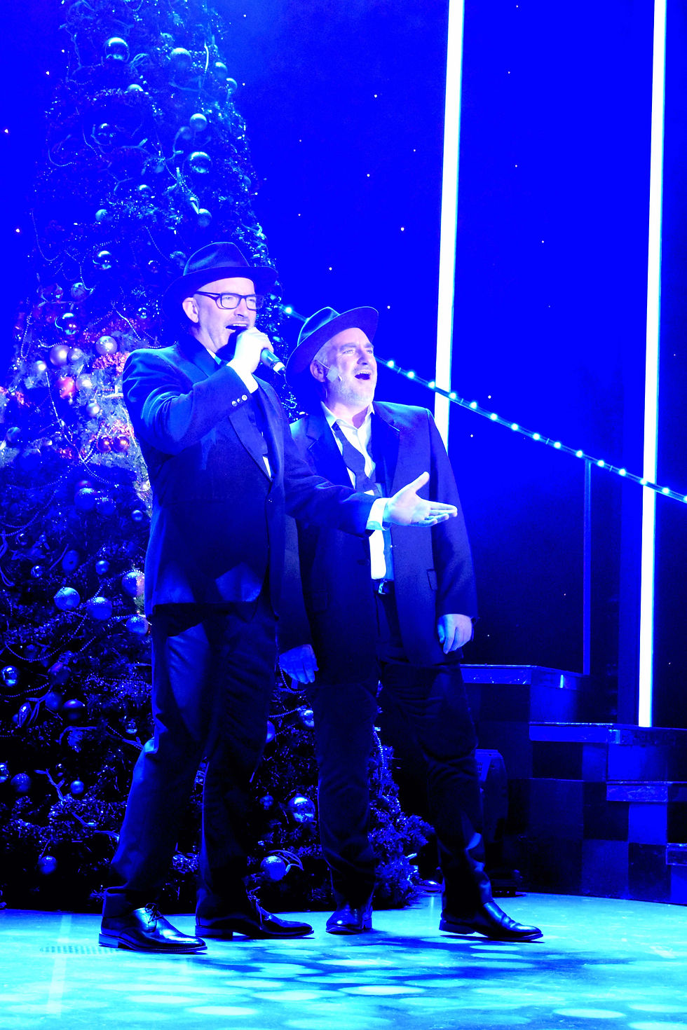 Lowestoft Players pull out all of the stops to stage Christmas show